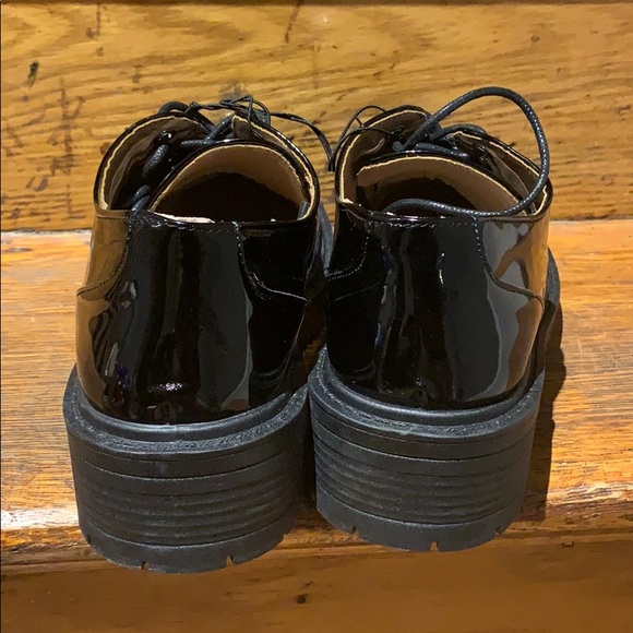 Madden Girl black patent leather lace-up oxfords - Picture 5 of 9